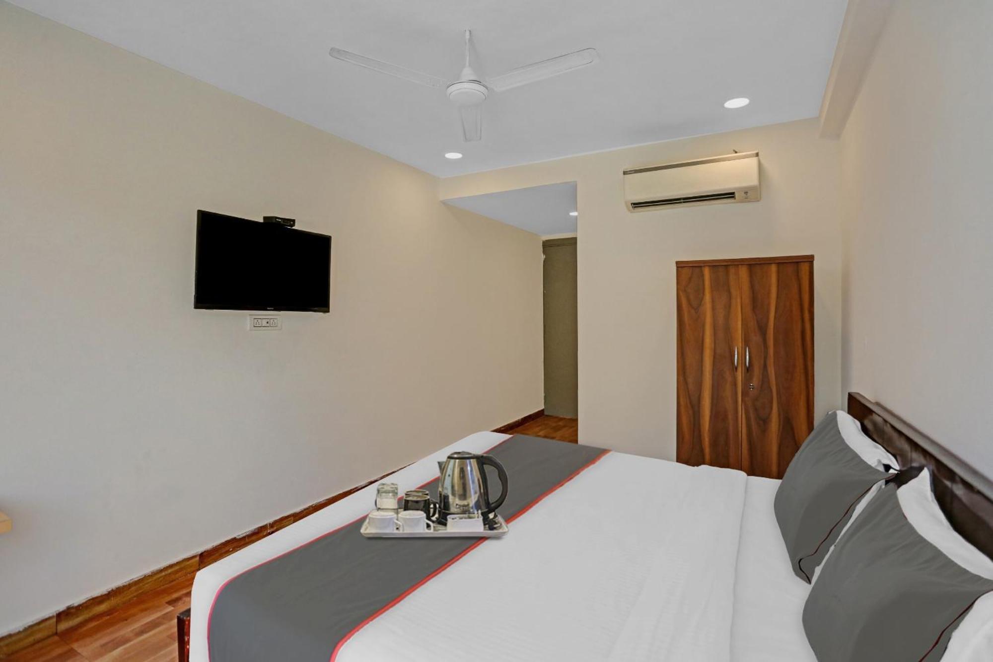 Hotel O The Grand Palm Gurgaon Bagian luar foto
